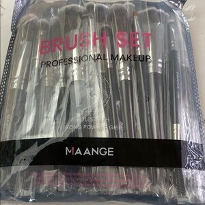 Professional Makeup Brush Set - Black